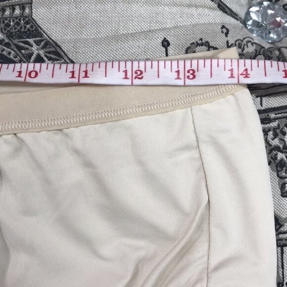 Hanna Full High-Cut Smooth Briefs - Picture 3 of 8